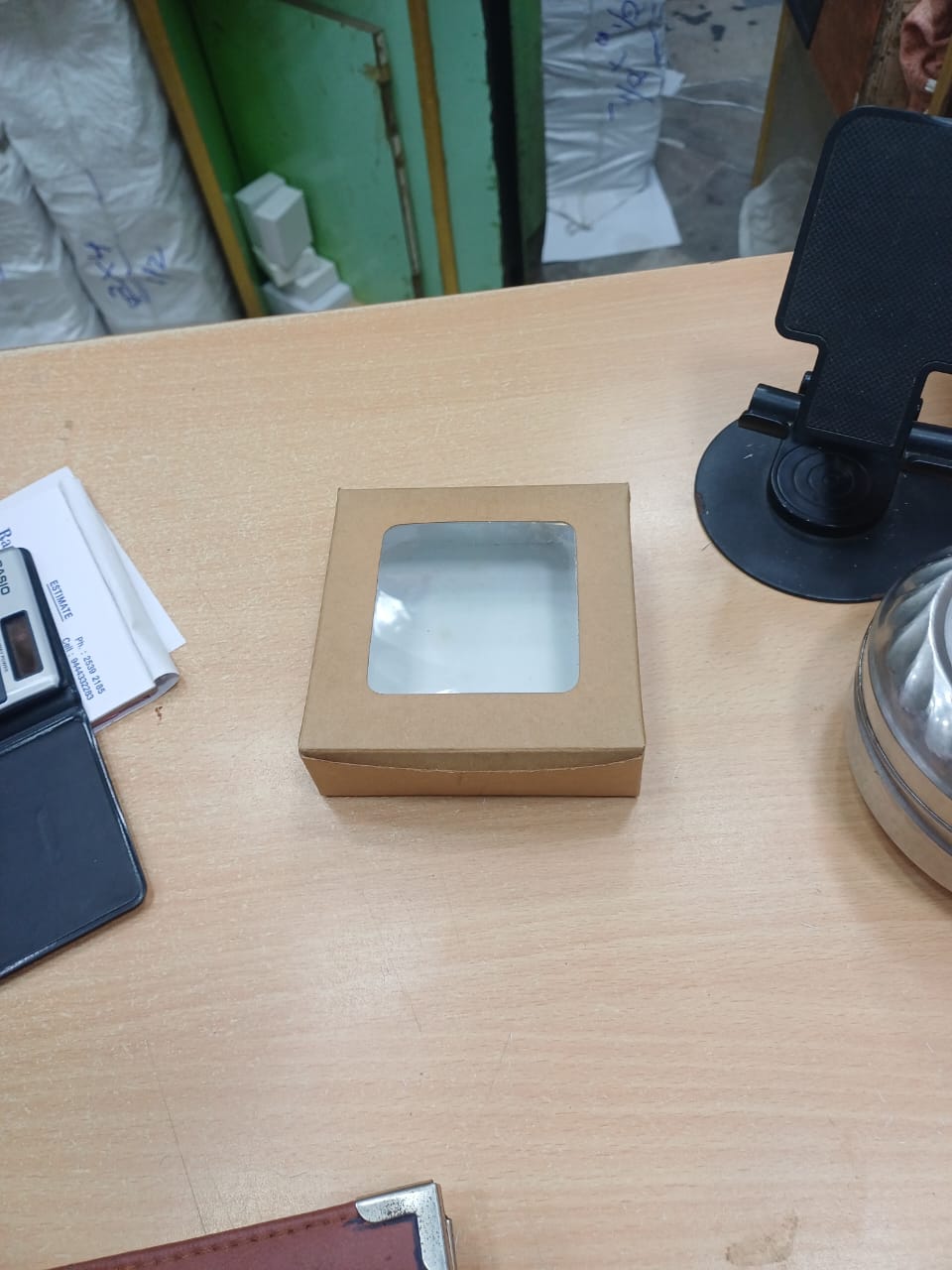 Kraft window box